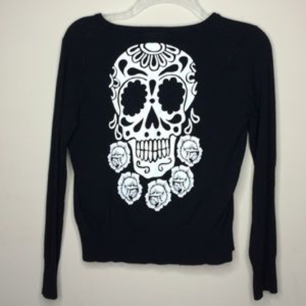 Teenage runaway sugar skull sweater xl